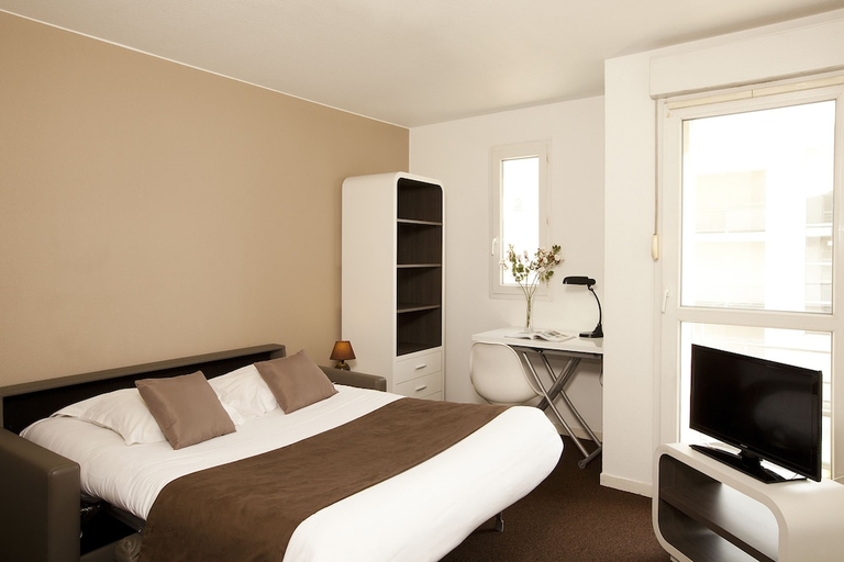 Bedroom 4, Séjours & Affaires La Rochelle Les Minimes, Charente-Maritime