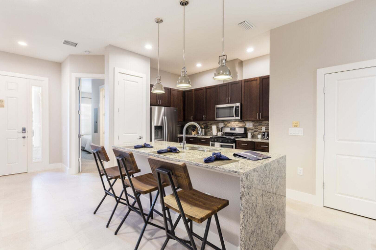 Private kitchen 2, Comfy Villa 5 Min to Dinsey! Hot Tub & BBQ, Osceola