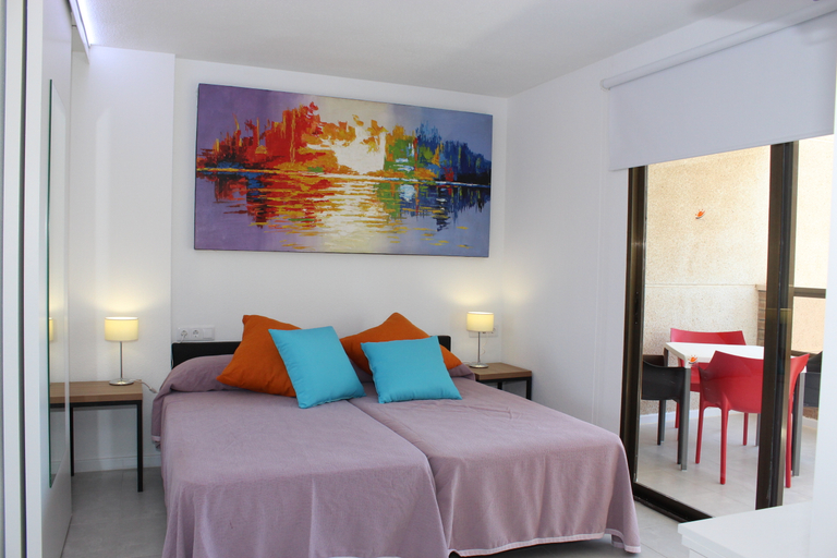 Bedroom 2, ClickBenidorm Vistamar Apartments, Alicante