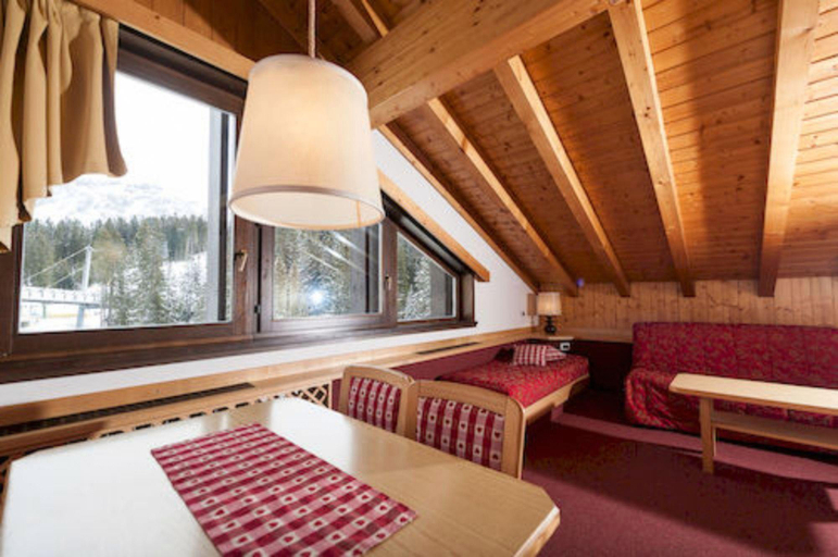Bedroom 2, HOTIDAY Apartment Collection - Campiglio Groste, Trento