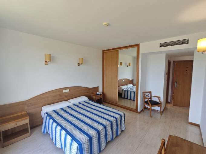 Bedroom 2, Hotel Ria Mar, Pontevedra