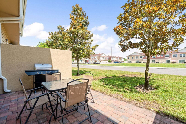 Outdoor dining 4, Townhouse 4 Bedrooms 5 Min to Disney!, Osceola