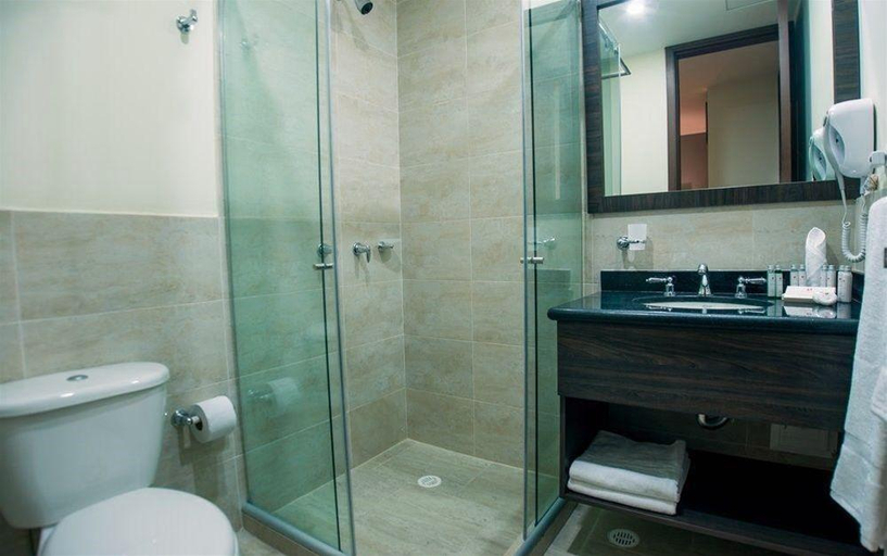 Bathroom 4, Hotel HR Amada Cúcuta, San José de Cúcuta