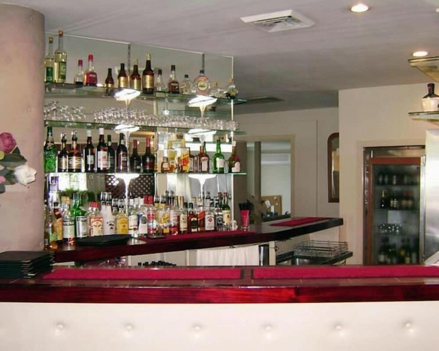 Food & Drinks, River Park Motor Inn, Richmond Valley - Casino