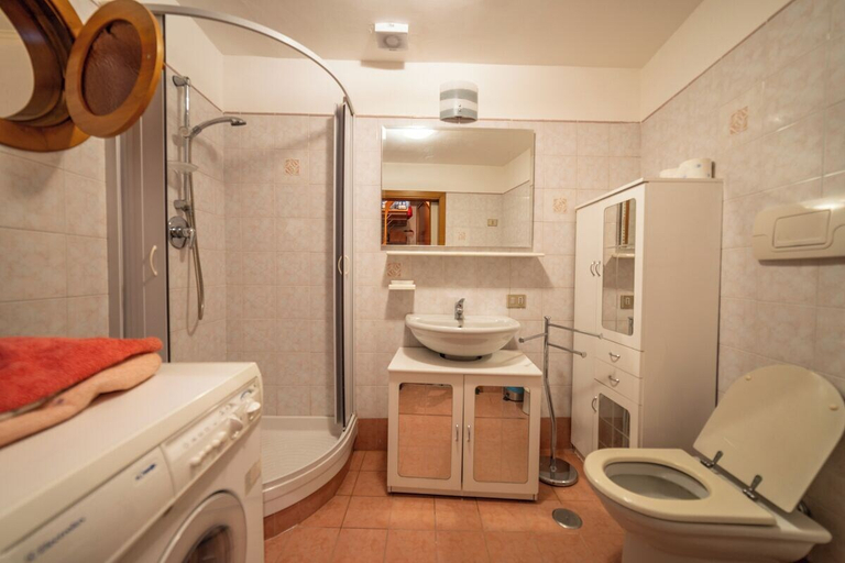 Interior 3, Il Nido, Napoli