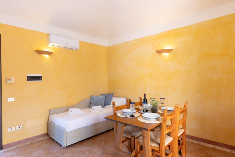 Bedroom 2, Classical Residence Baia delle Palme Premium Bilo 4 sleeps 4, Cagliari