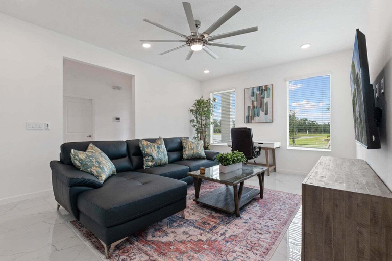 Living area 2, Stunning Modern Home!, Osceola