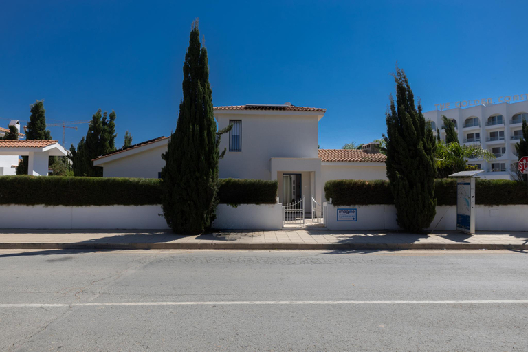 4, Luxury 3 bedroom villa, 100 meters from Protaras Marina