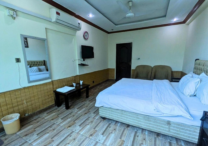 Bedroom 2, New Islamabad Hotel, Islamabad