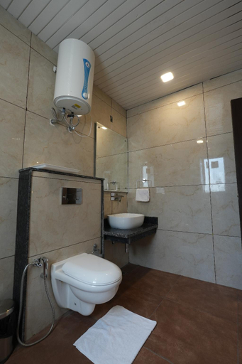 Bathroom, Yellow Mellow Resort A Unit Of Mountain Midst, Dehradun