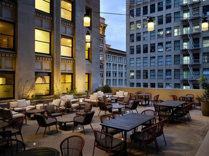 Food & Drinks 4, The Winfield Lofts, a Wyndham Hotel, Los Angeles