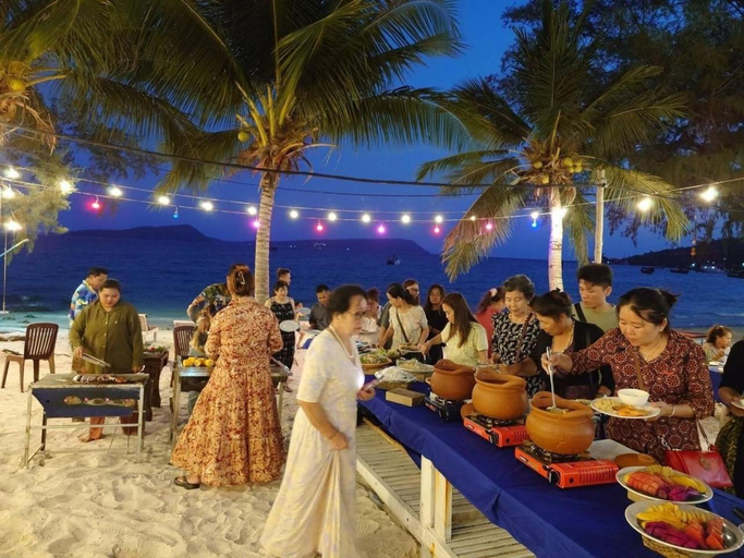 Food & Drinks 5, Europe Enchanted Bungalow Koh Rong, Sihanoukville