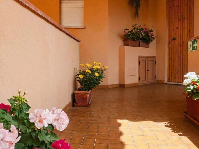 Exterior & Views 2, Hotel Donatella, Nuoro