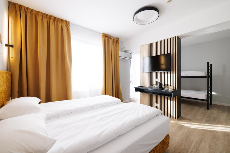 Bedroom 2, Hotel Mariss, Alba Iulia