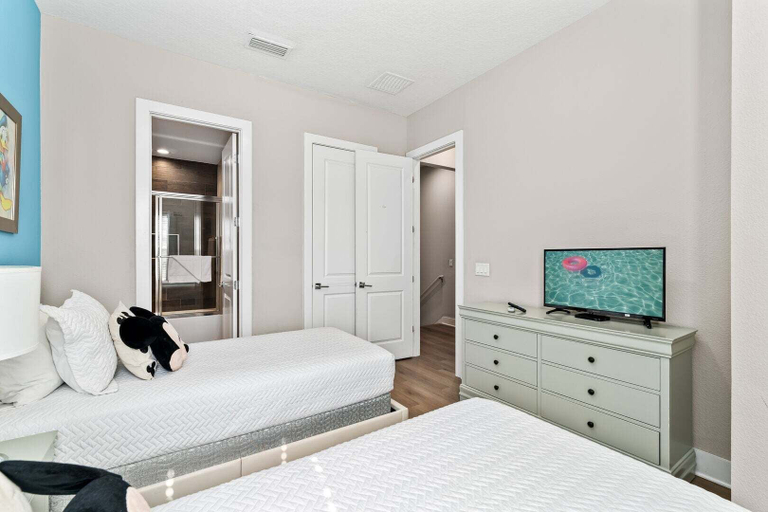 Room 5, Spacious Family Villa 5min to Disney, Osceola