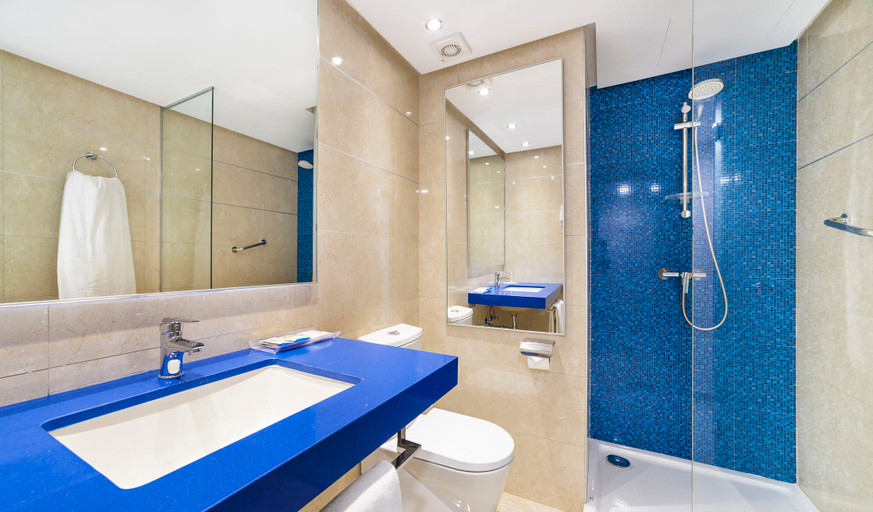 Bathroom 4, Apartamentos Globales Verdemar, Baleares