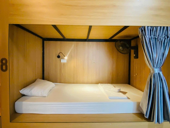 Bedroom 2, The Pineapple House, Hoa Lư
