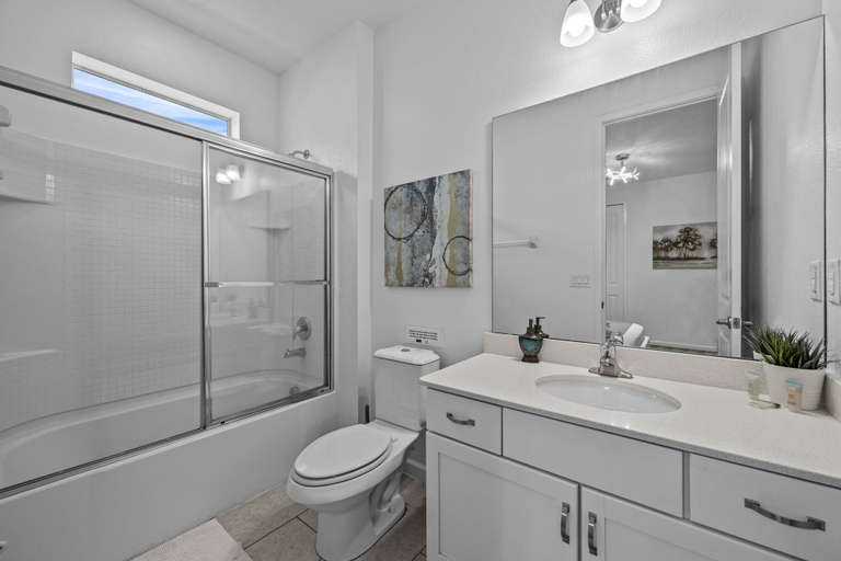 Bathroom 2, Modern Sonoma Paradise w Private Pool & BBQ Grill Sleeps 32, Osceola