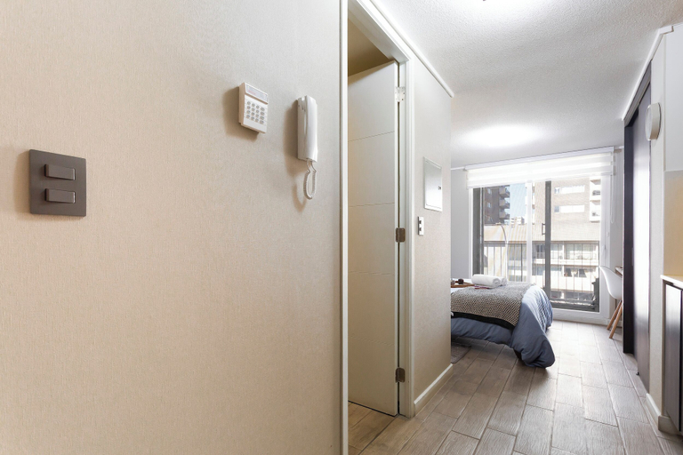 Room 2, Irarrazaval 1970, Cordillera