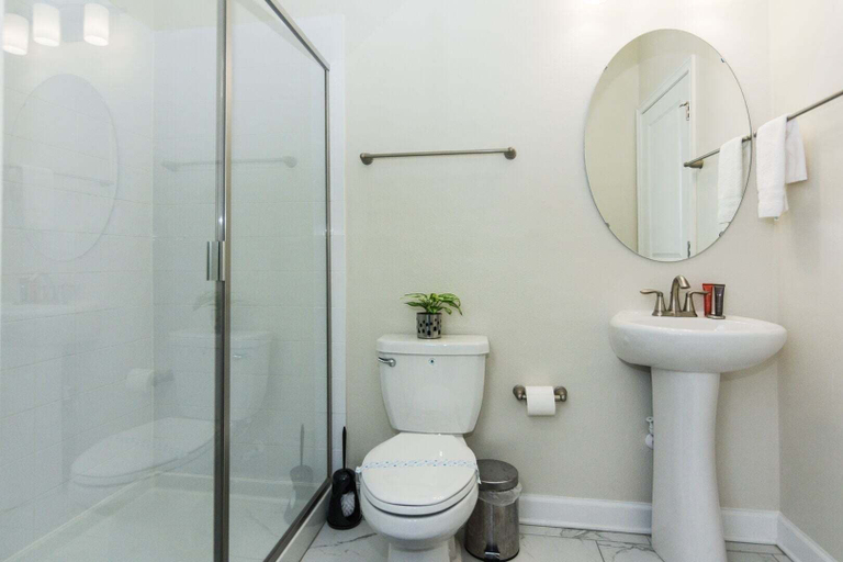 Bathroom 3, Huge Home, Private Pool Sleeps 16, Osceola
