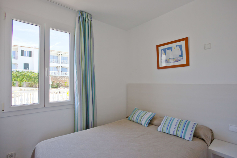 Bedroom 2, Aparthotel Seth Isla Paraiso, Baleares