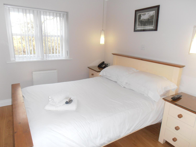 Bedroom 3, The Hollies Hotel, Somerset
