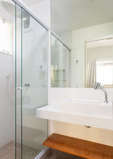 Bathroom 3, Bz09 Quadra da praia Casa 5 suites, Armação dos Búzios