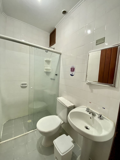 Bathroom 3, Canto Do Rio, São Sebastião