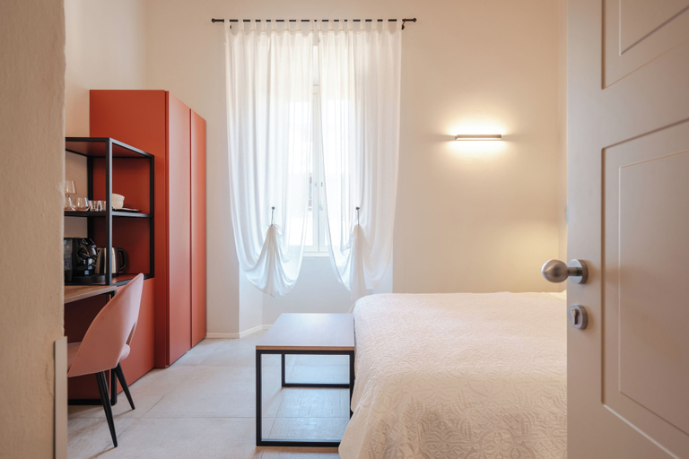 Bedroom 2, AmiRooms Affittacamere, Siena