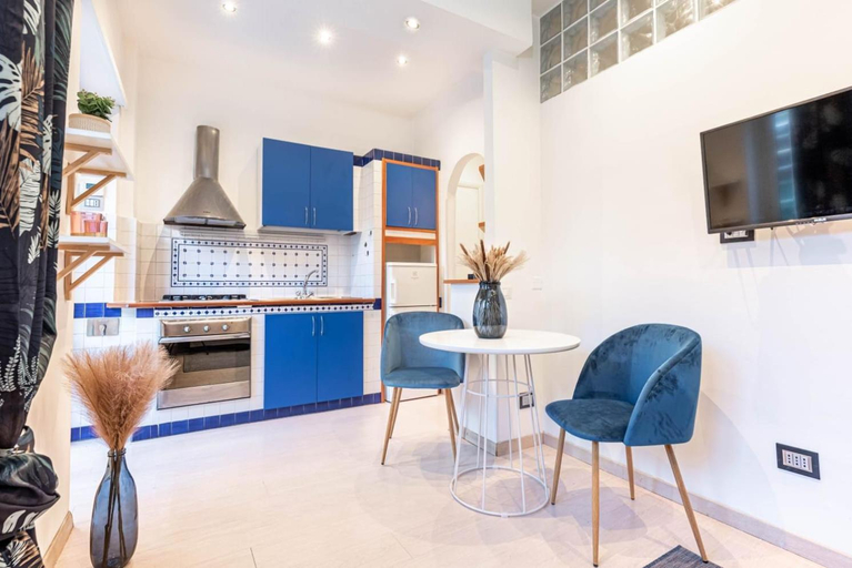 Others 5, Vatican Museums Apartment with Romantic Terrace, Roma