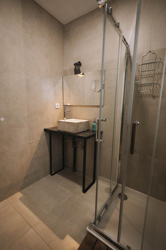 Bathroom 3, House Sao Bento, Lisbon