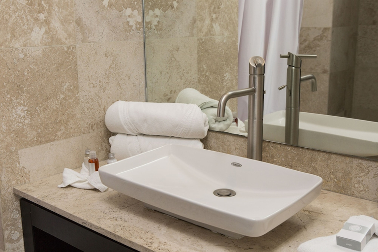 Bathroom 3, Parioli Suites, Mexico City