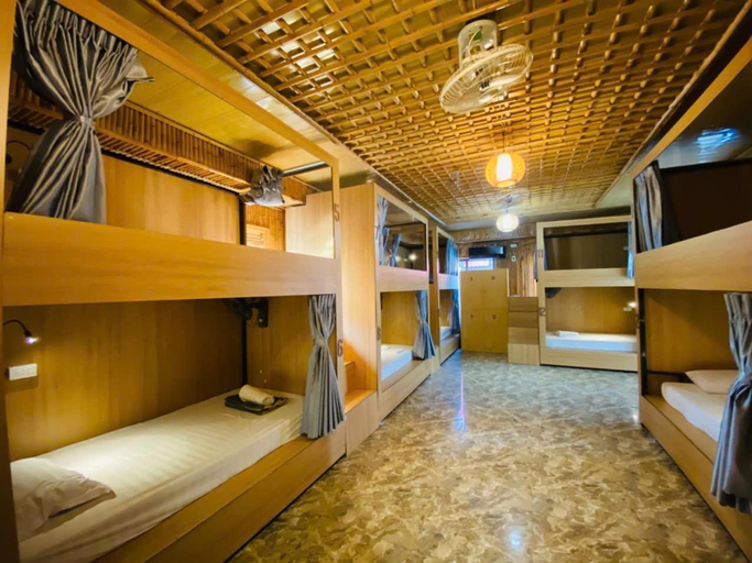 Bedroom 2, The Pineapple House, Hoa Lư