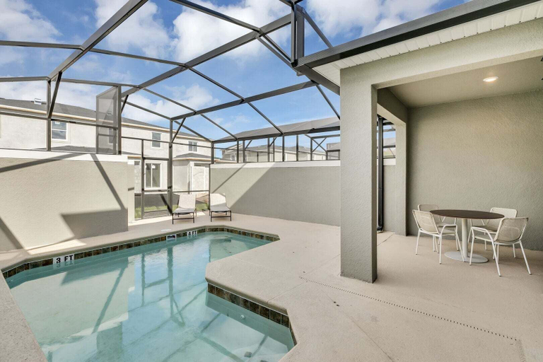 Pool 3, Stylish Family Home Private Pool 111, Osceola