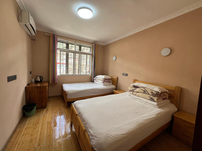Bedroom 2, Emma's Guesthouse, Ngawa Tibetan and Qiang