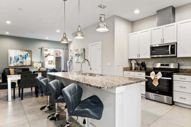 Private kitchen 2, Spacious Family Villa 5min to Disney, Osceola