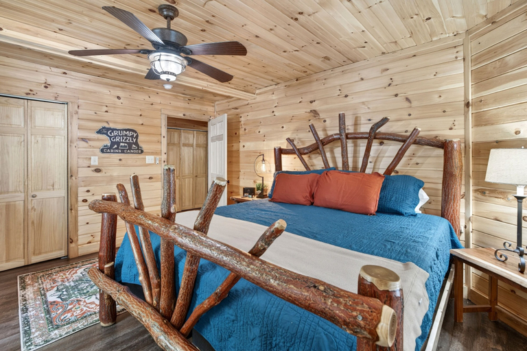 Bedroom 2, 270 Black Bear 3 Bedroom Cabin by RedAwning, Sevier