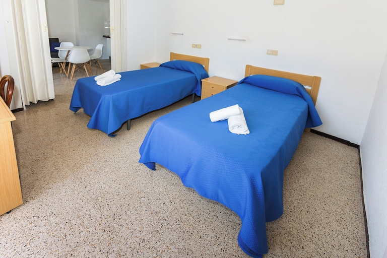 Bedroom 3, Hostal El Mercat, Alicante