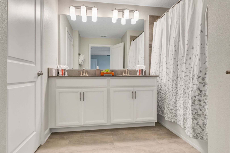 Bathroom 3, Private Pool! 8 Min to Disney!, Osceola