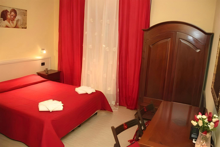 Bedroom 2, B&B Colorful Suite Yard, Rome