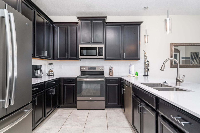 Private kitchen 5, Beautiful Golf Course View Townhome!, Osceola