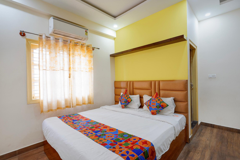 Bedroom 2, Via Utsav Grand Inn - RR Nagar, Bangalore