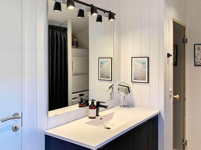 Bathroom 3, 4 star holiday home in Nexø, Bornholm