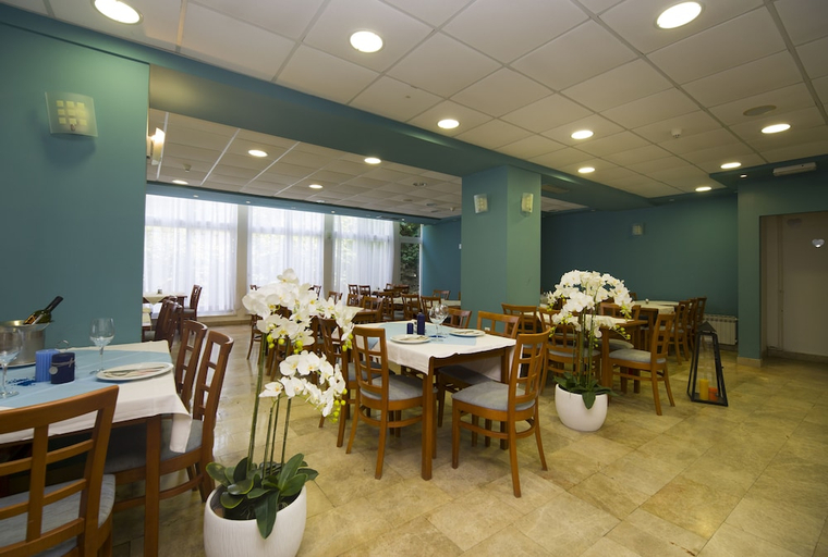 Food & Drinks 4, ADRIATIQ HOTEL FARAON, Trpanj