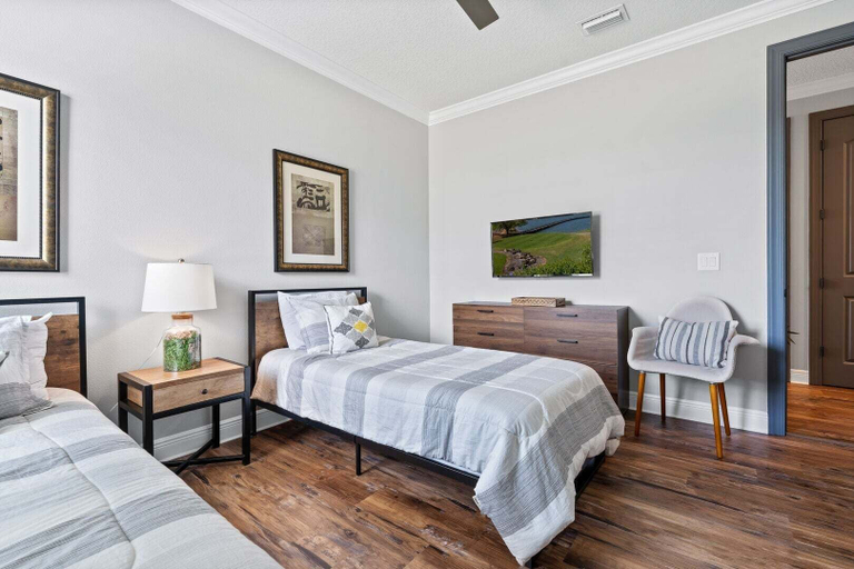 Room 4, Boutique Luxury Home, Private Pool Close to Disney, Osceola