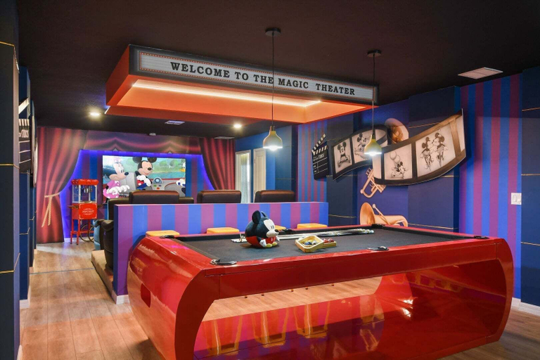 Game room 2, Fun & Elegant w Pool, Cinema & Game Room, Polk