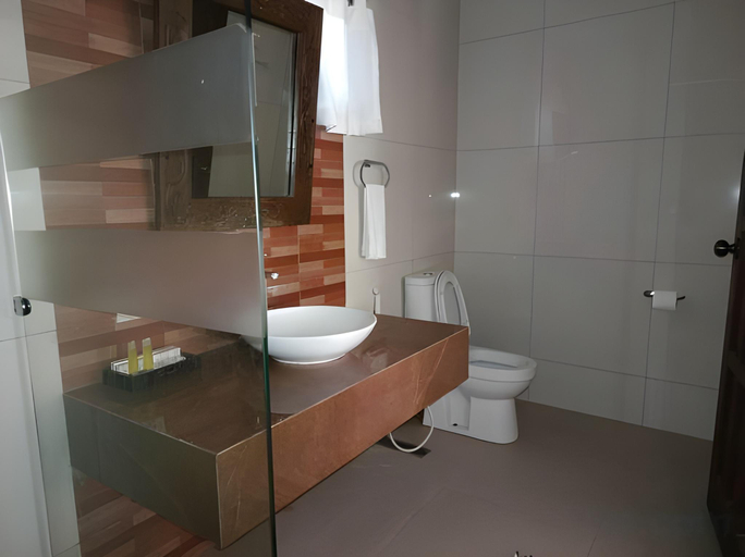Bathroom 3, Puerto Del Sol Resort, Bolinao