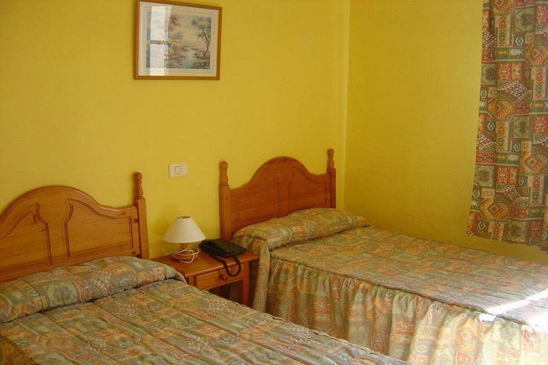 Bedroom 3, Apartamentos Checkin Laurisilva **, Santa Cruz de Tenerife
