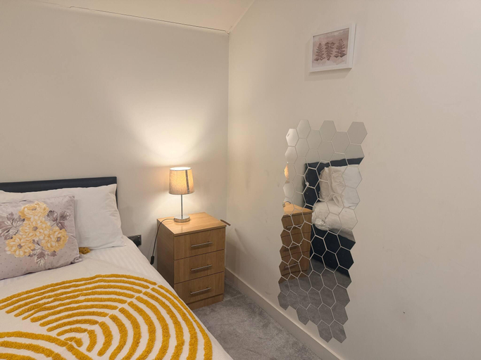 2, West Yorkshire Apartments, Bradford