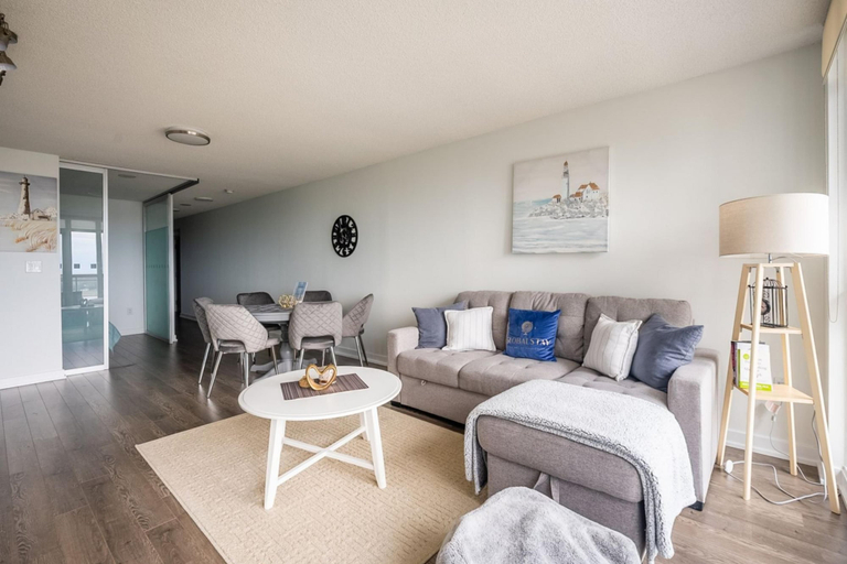 Room 2, Toronto. 21 Iceboat 19 Floor, Toronto